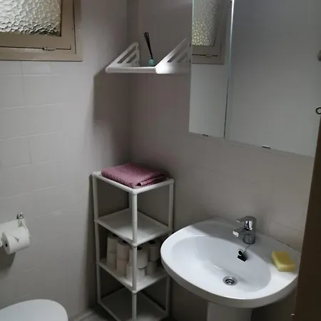 The In 4b Near Seaside *